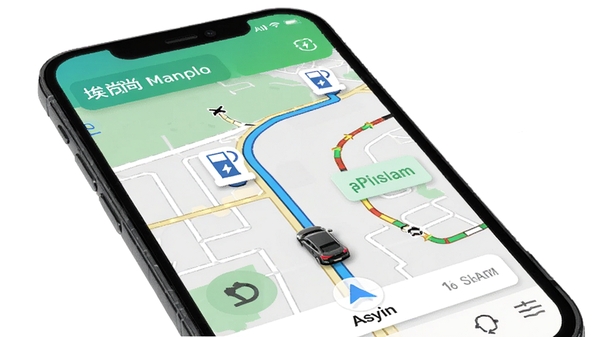 ��������APP�������ܽ��棬�ֻ���Ļ��ʾ��ͼ·�߹滮������ͼ����·����ʻ����;��ʾ���վ��·����Ϣ�����ֱ�۵�UI���