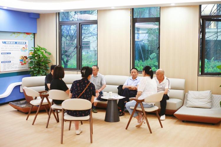 本地邻友-同城邻里社交助手 邻里互助板块隐私设置配图