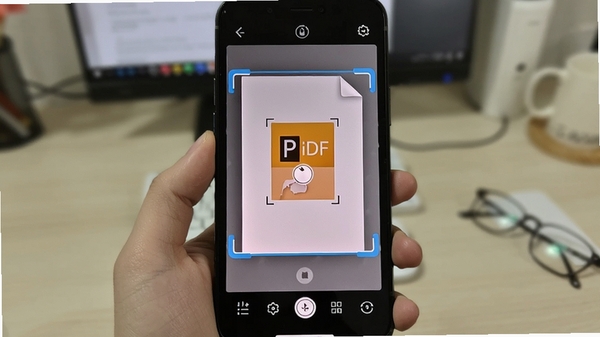 ����ɨ�����ֻ�ɨ���ĵ�����չʾ�����ܱ߿�ʶ�𣬸���PDF����