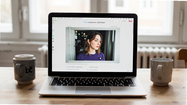 https://example.com/dv-style-custom.jpg