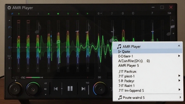 AMR Player��������ʱ����������̬������֧�ָ�ʽ�б�������ʾ