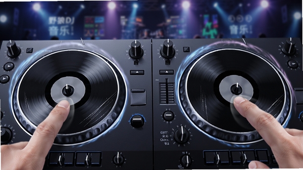 Ұ��DJ���ֺ�˫����������棬����Բ�ε��̱���ָ������������Χ�й�â�ͻ�����Ч��������ģ������̨�ƹ⣬ǿ�������к�רҵ��