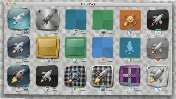 RocketDock�������棬չʾ��ͬ����Ƥ����ͼ�����⣬���������ʸС������ʸС���ɫ��ƽ���ȣ�������͸�������ϣ����������ĸ��Ի����ƶȡ�