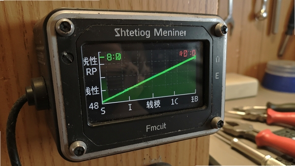 �����¶ȼƷ���ת�����ߵ�����壬չʾ�ֶ�ģʽ�µ����Ե��ڽ���