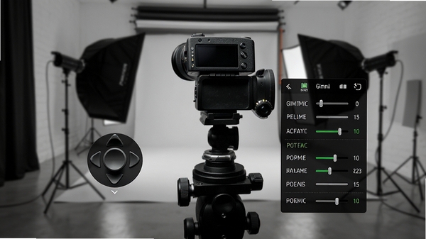 Gimbal Show�ֶ��ٿ�ģʽ���棬չʾ����ҡ�˺;�ϸ����������壬����Ϊרҵ��Ӱ���ھ��������ʸи߼���ͻ��Ӧ�õ�רҵ��