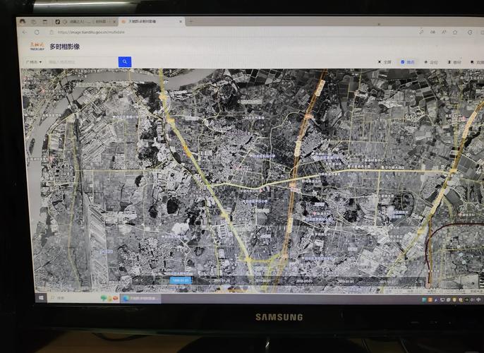天眼免费卫星地图-高清实景探索工具 历史影像与测距功能操作演示