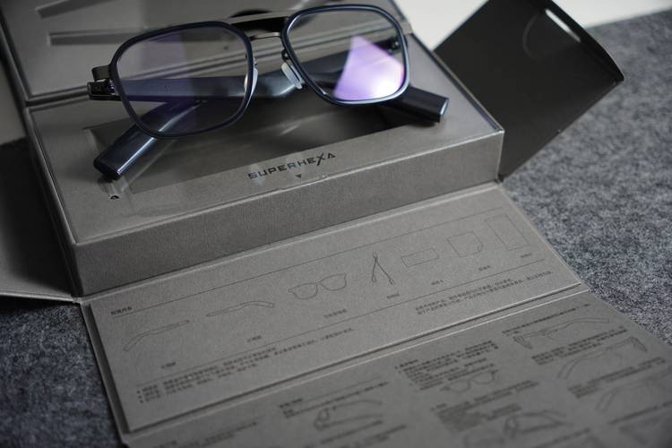 Glossia Eyewear-������Ƶ�۾����� ��������������ʵ��ͼ