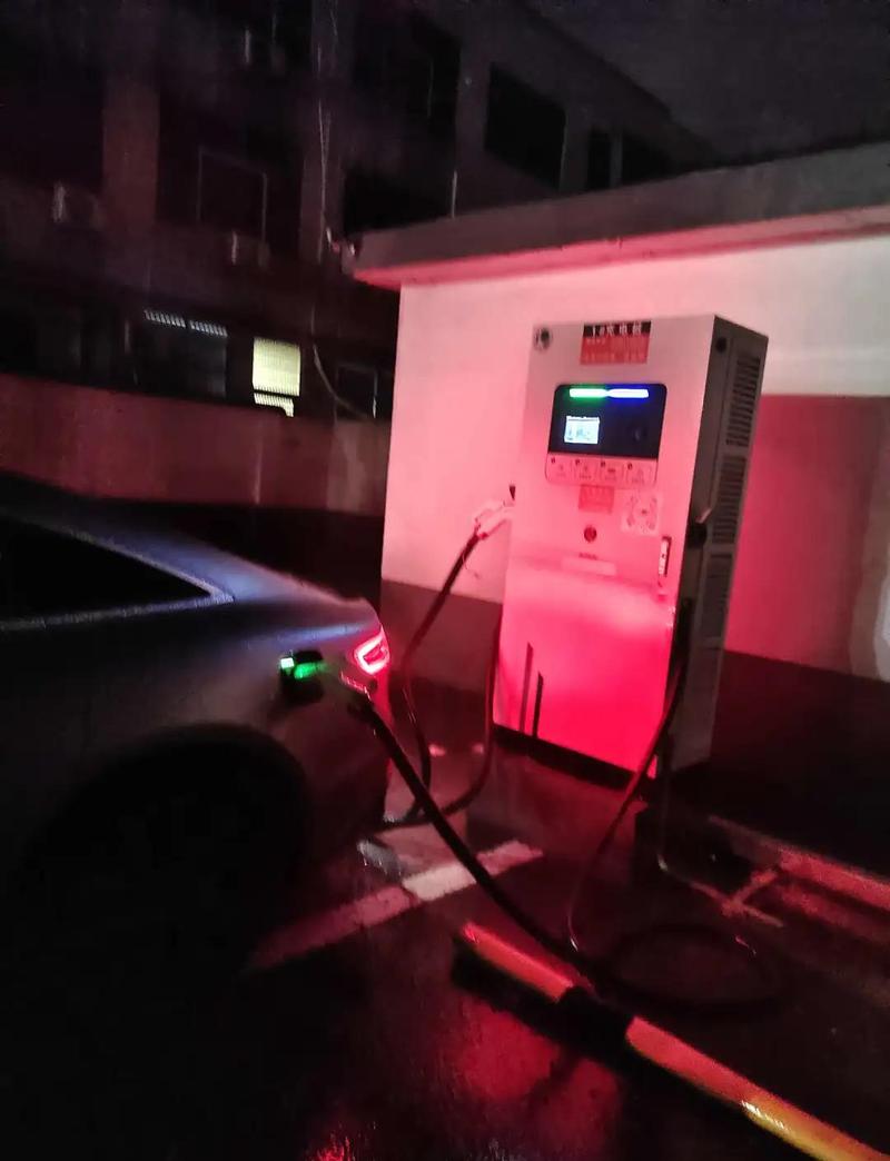 껰����վ-����Դ���ð��� �������Դ���������ǵĳ��վʵ�ⳡ��ͼ